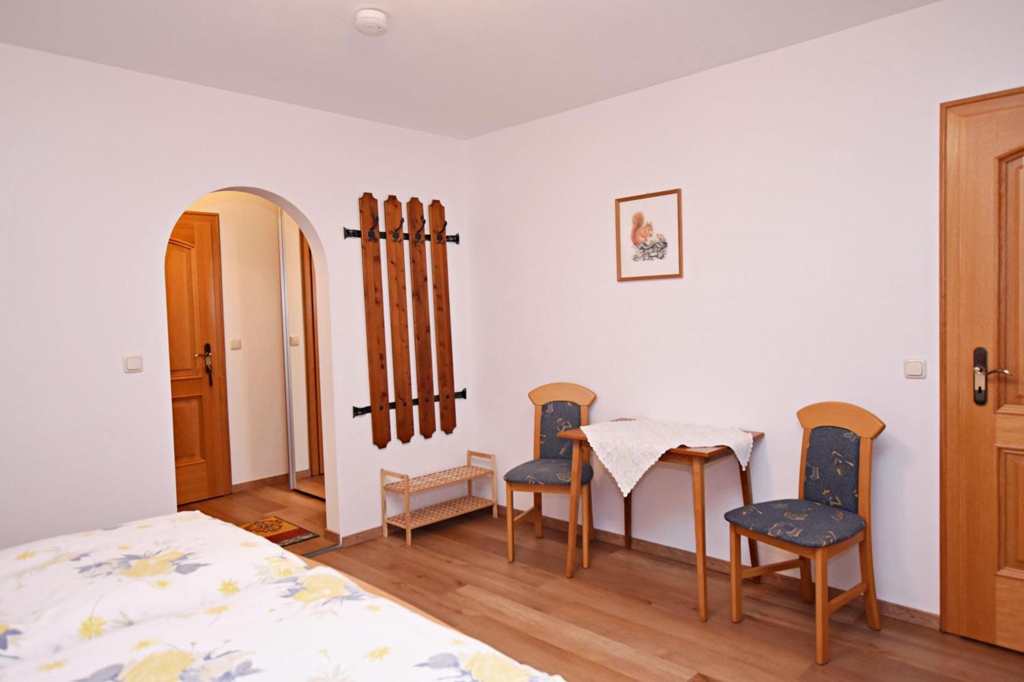 Ferienwohnung-Susanne-Im-Gaestehaus-Bergfrieden Bad Bayersoien Exterior photo