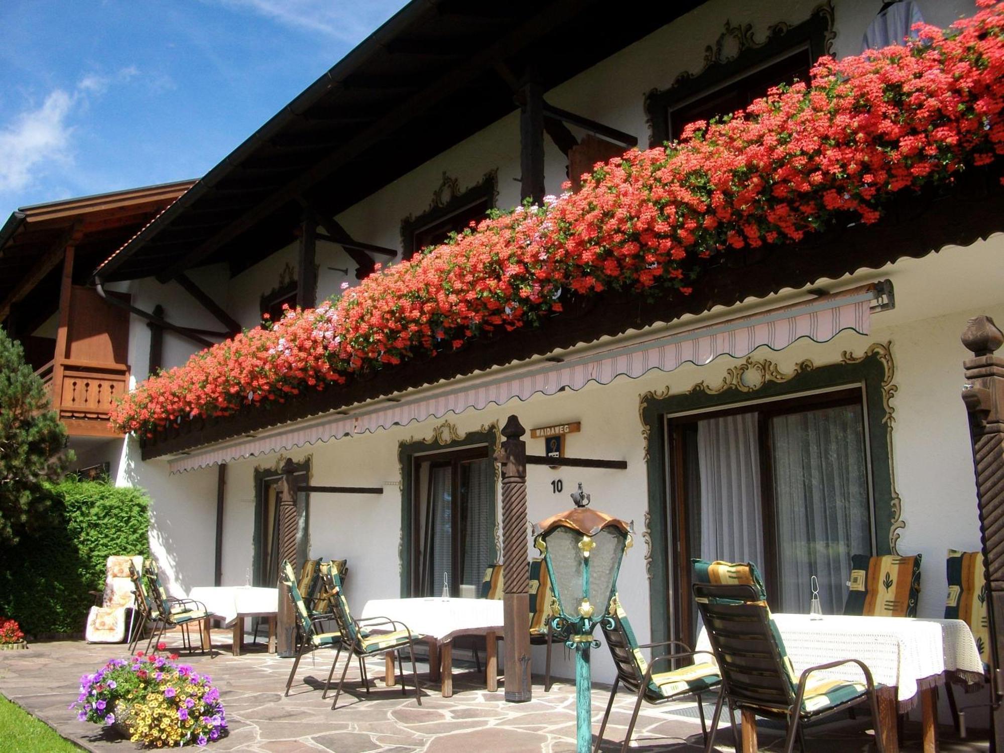 Ferienwohnung-Susanne-Im-Gaestehaus-Bergfrieden Bad Bayersoien Exterior photo